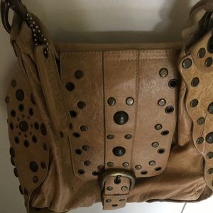 Beautiful leather crossbody bag!